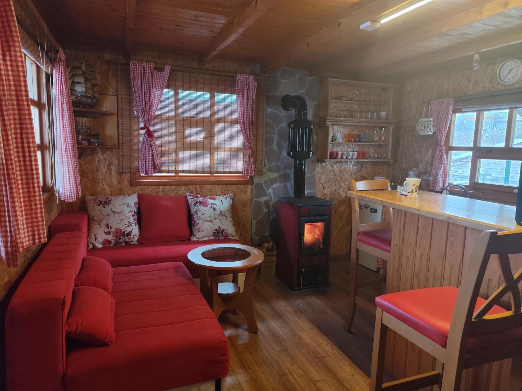 Nature And Atractive House Белград Екстериор снимка